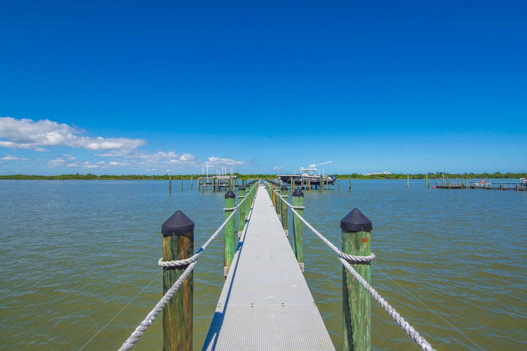 For Sale: $2,595,000 (3 beds, 4 baths, 3099 Square Feet)