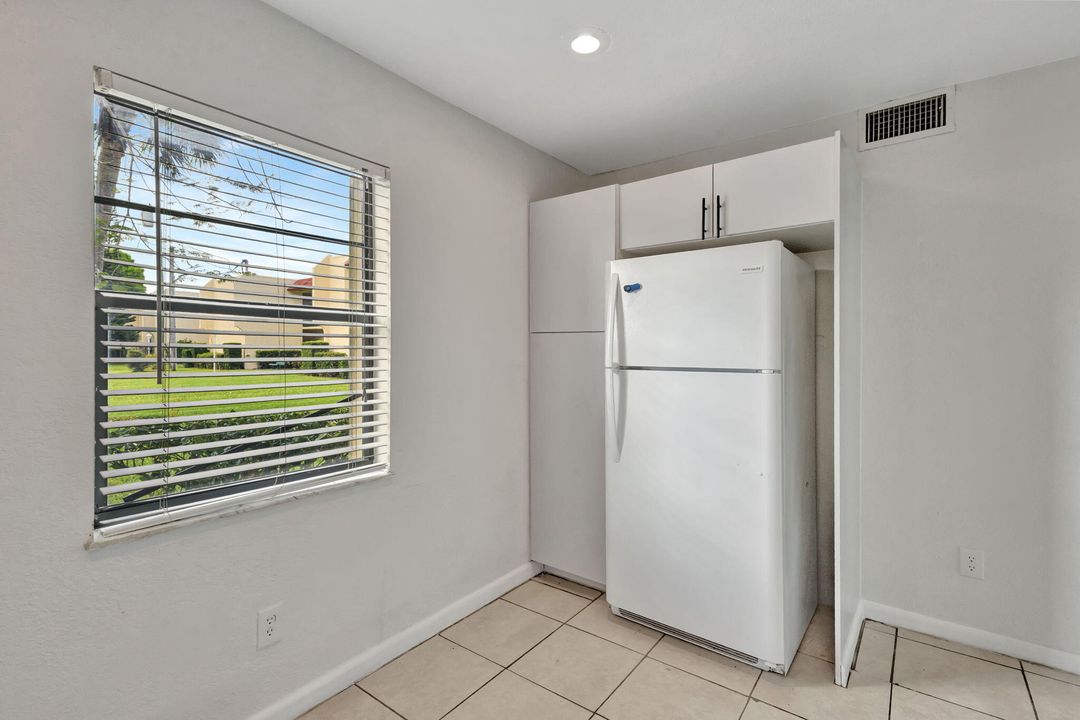 For Sale: $119,900 (2 beds, 2 baths, 1014 Square Feet)