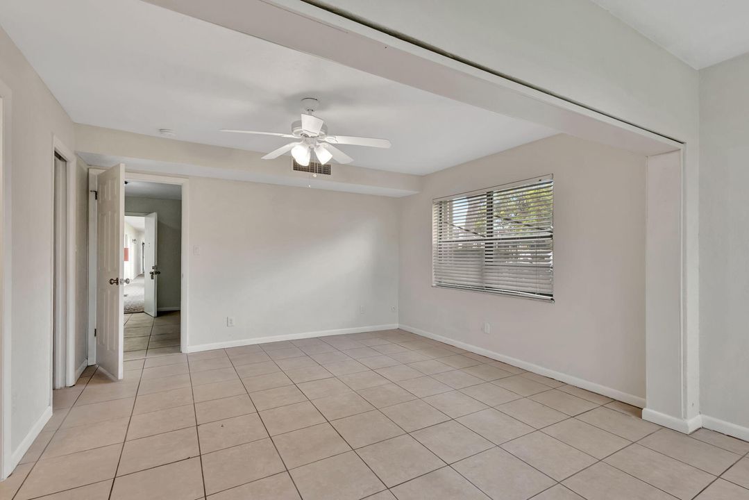 For Sale: $119,900 (2 beds, 2 baths, 1014 Square Feet)