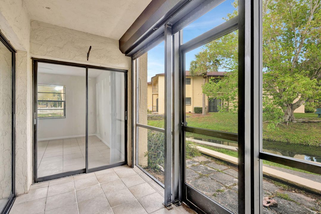 For Sale: $119,900 (2 beds, 2 baths, 1014 Square Feet)