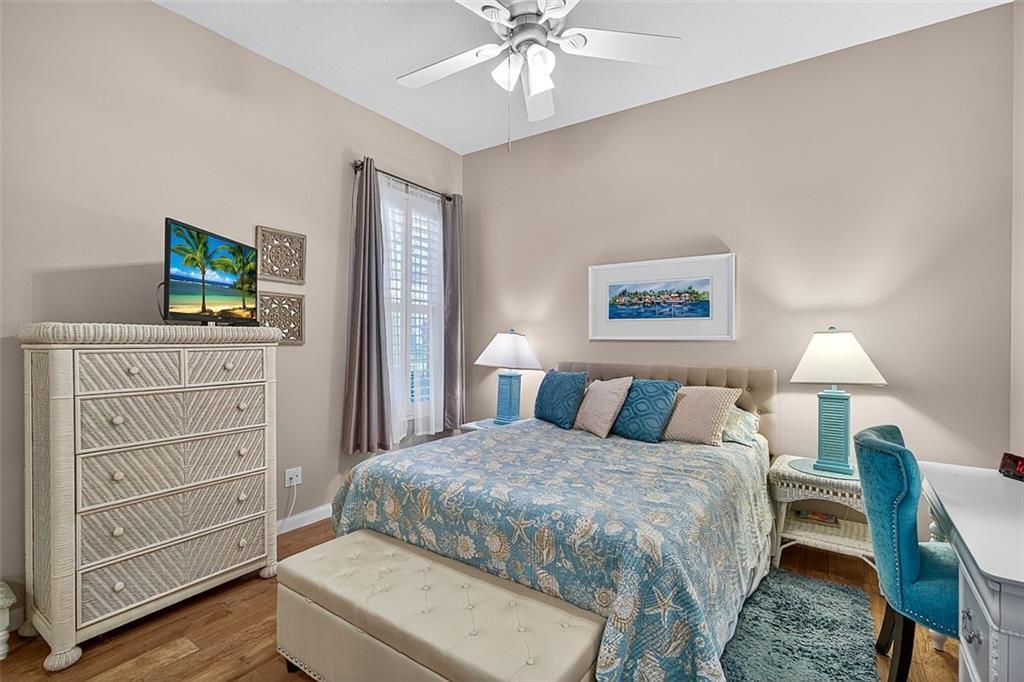 Active With Contract: $550,000 (3 beds, 3 baths, 2018 Square Feet)