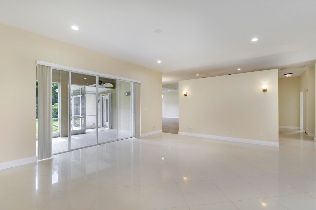 For Sale: $672,500 (4 beds, 3 baths, 3039 Square Feet)