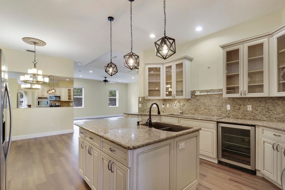 For Sale: $672,500 (4 beds, 3 baths, 3039 Square Feet)