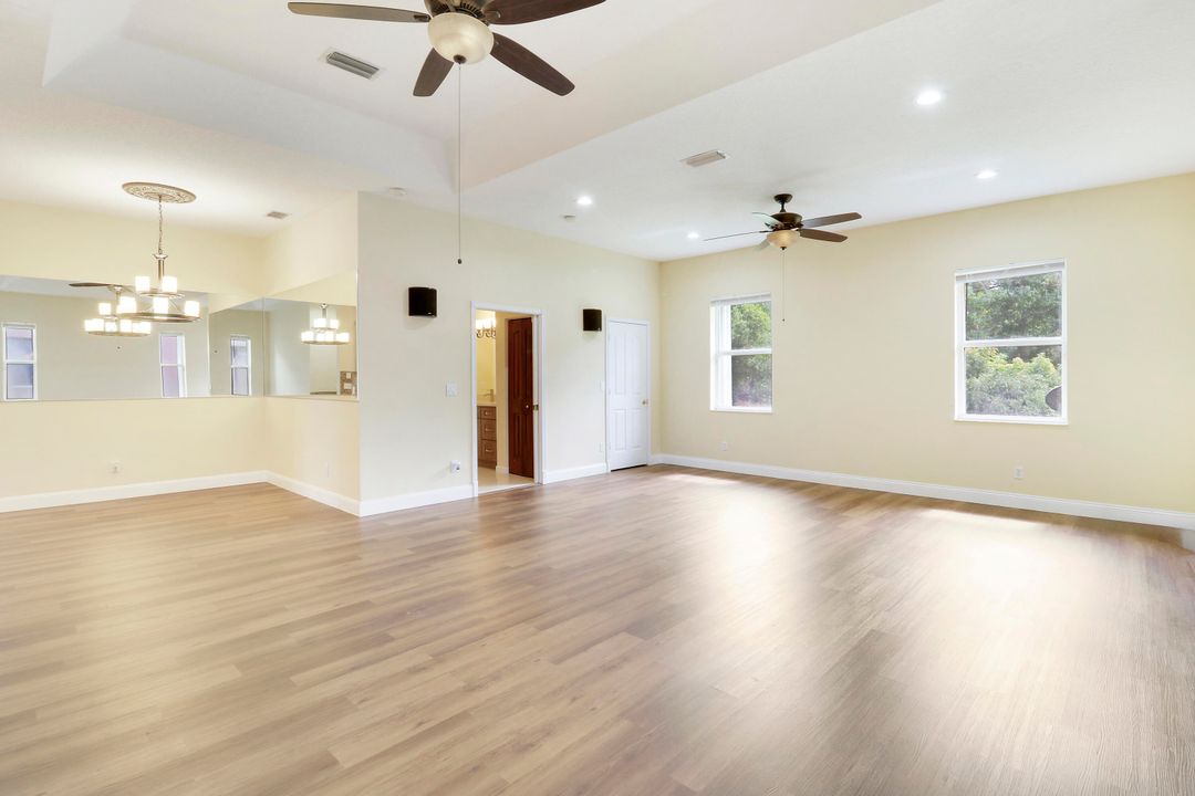 For Sale: $672,500 (4 beds, 3 baths, 3039 Square Feet)