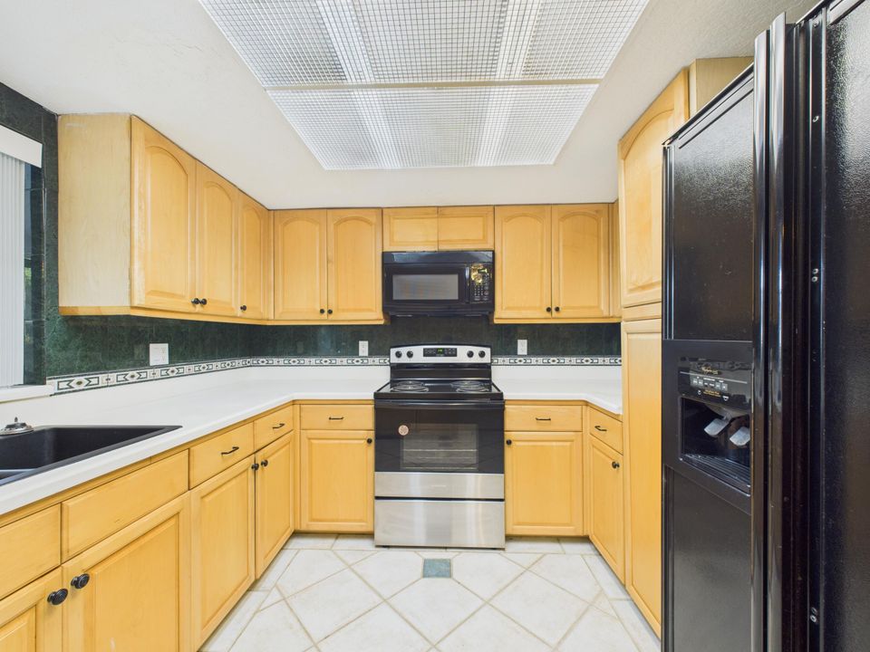 В аренду: $2,275 (3 спален, 2 ванн, 1500 Квадратных фут)