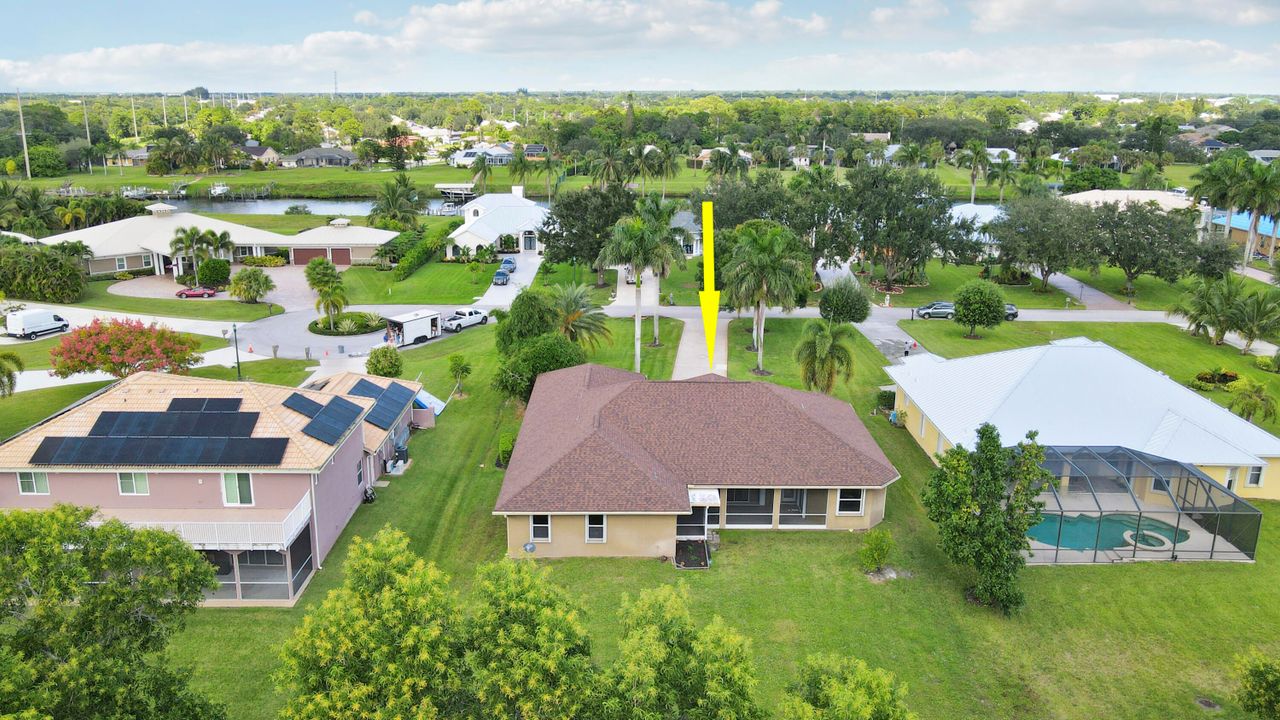 For Sale: $672,500 (4 beds, 3 baths, 3039 Square Feet)