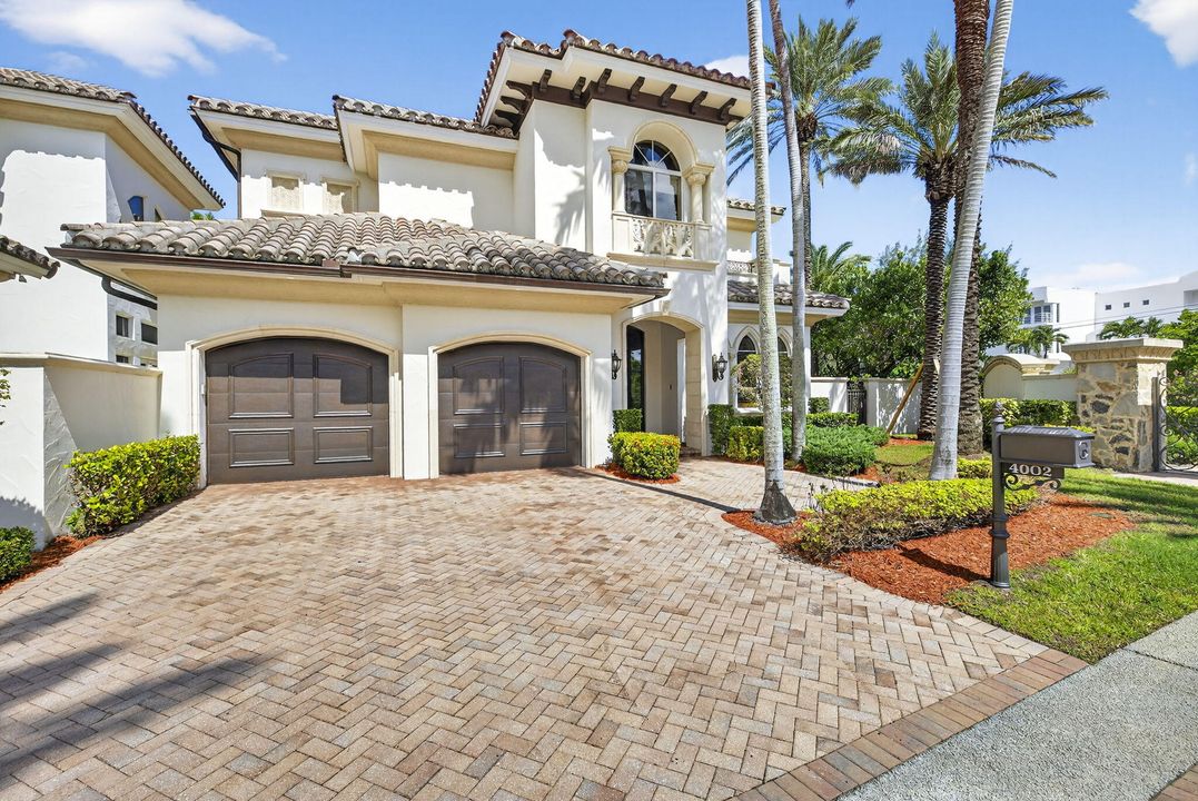 For Sale: $4,299,999 (4 beds, 5 baths, 4231 Square Feet)