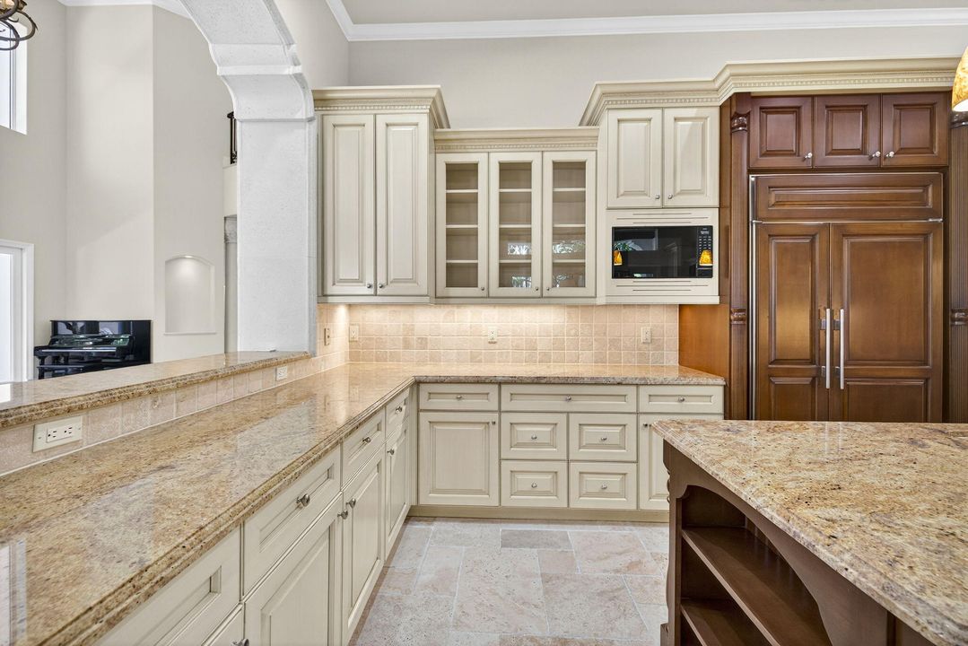 For Sale: $4,299,999 (4 beds, 5 baths, 4231 Square Feet)