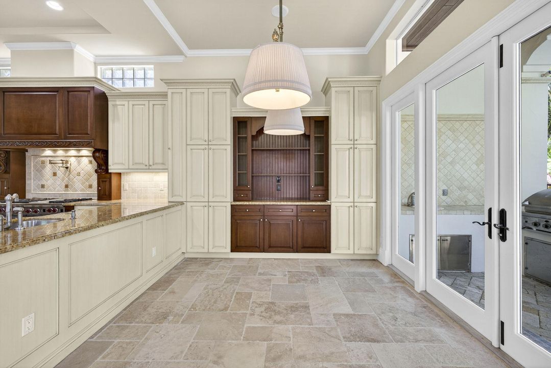 For Sale: $4,299,999 (4 beds, 5 baths, 4231 Square Feet)