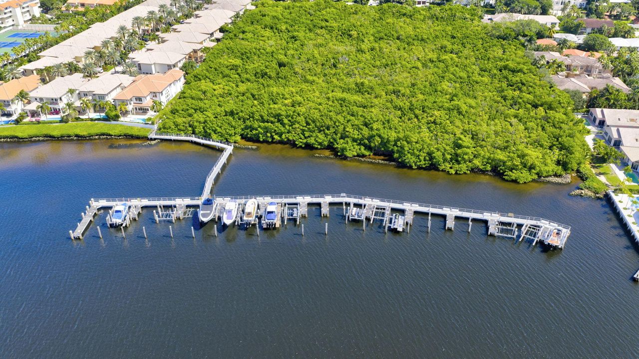 For Sale: $4,299,999 (4 beds, 5 baths, 4231 Square Feet)