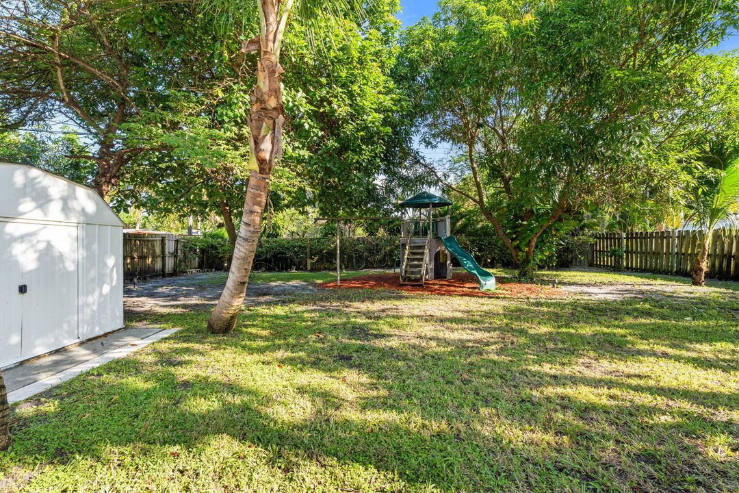 For Sale: $609,999 (3 beds, 2 baths, 1167 Square Feet)