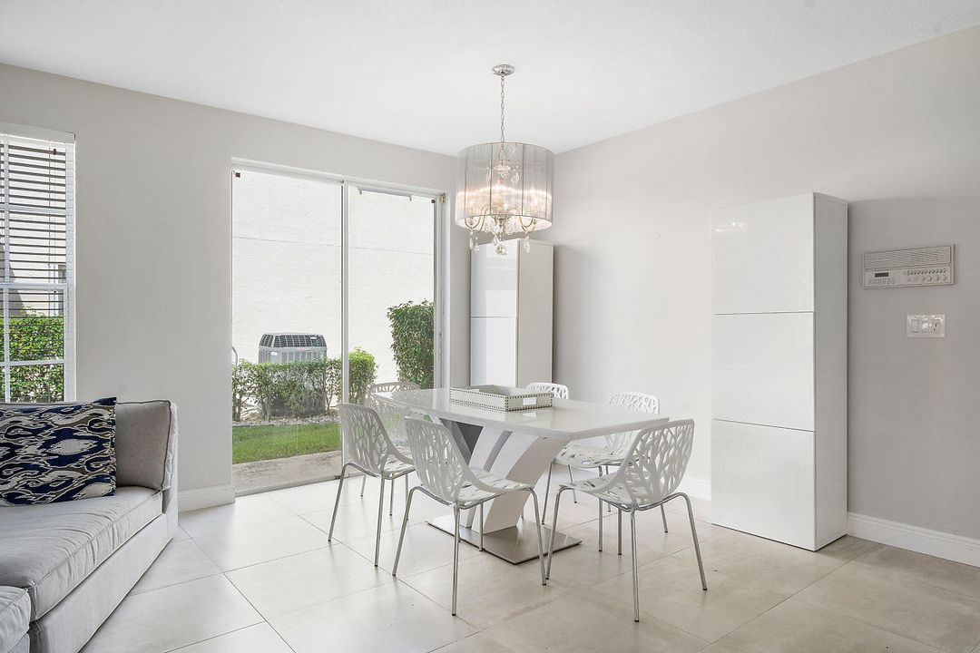 Active With Contract: $6,500 (4 beds, 3 baths, 2770 Square Feet)