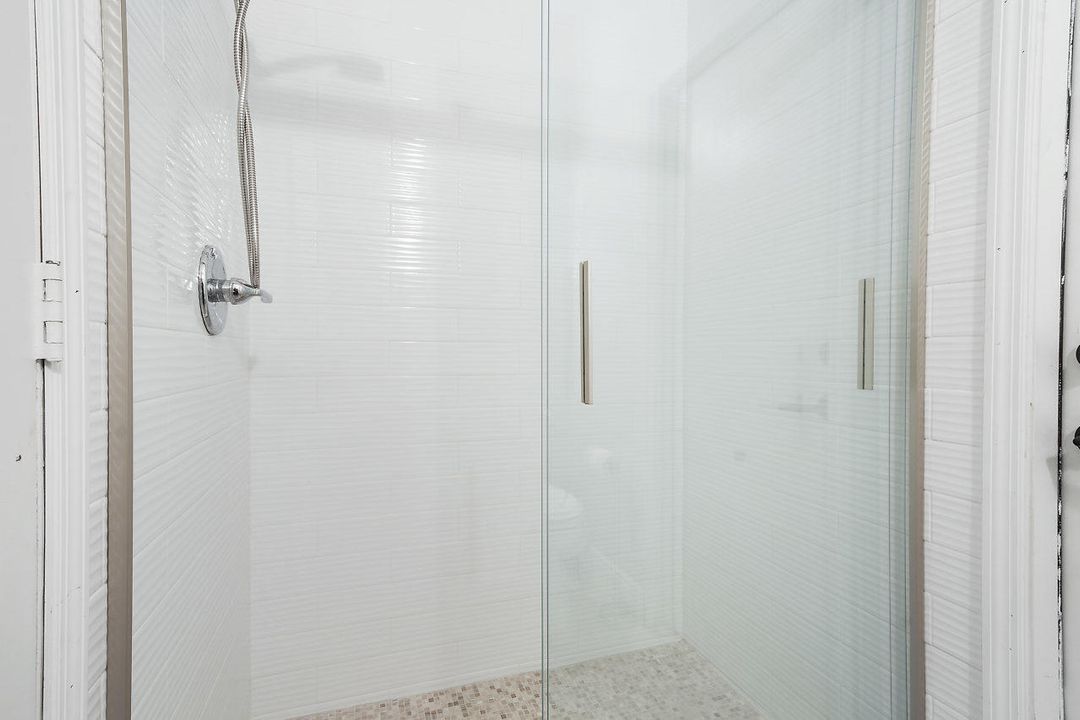 Active With Contract: $6,500 (4 beds, 3 baths, 2770 Square Feet)