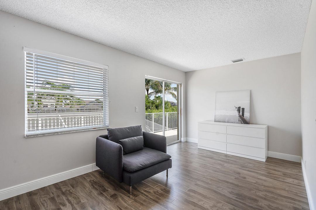 Active With Contract: $6,500 (4 beds, 3 baths, 2770 Square Feet)