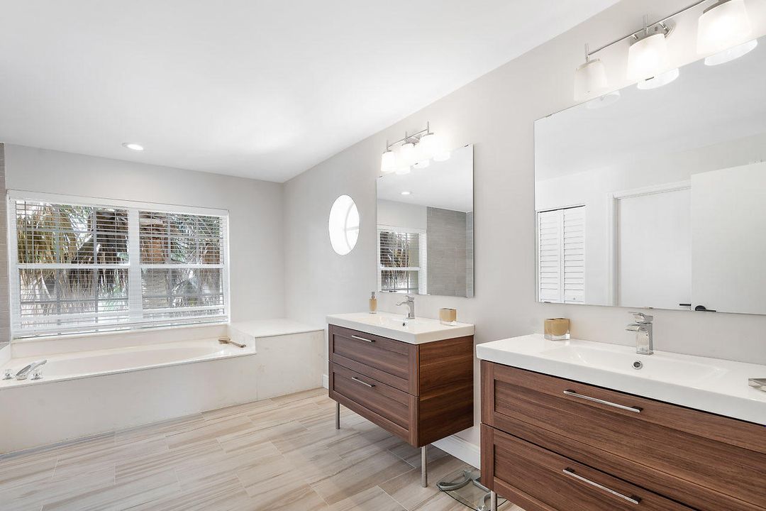 Active With Contract: $6,500 (4 beds, 3 baths, 2770 Square Feet)