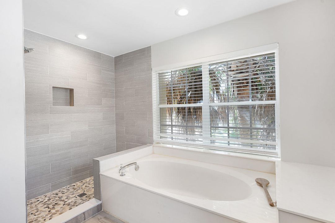 Active With Contract: $6,500 (4 beds, 3 baths, 2770 Square Feet)