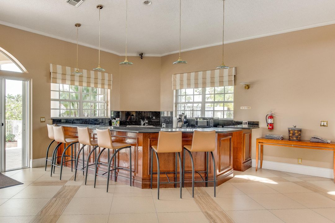 Active With Contract: $6,500 (4 beds, 3 baths, 2770 Square Feet)