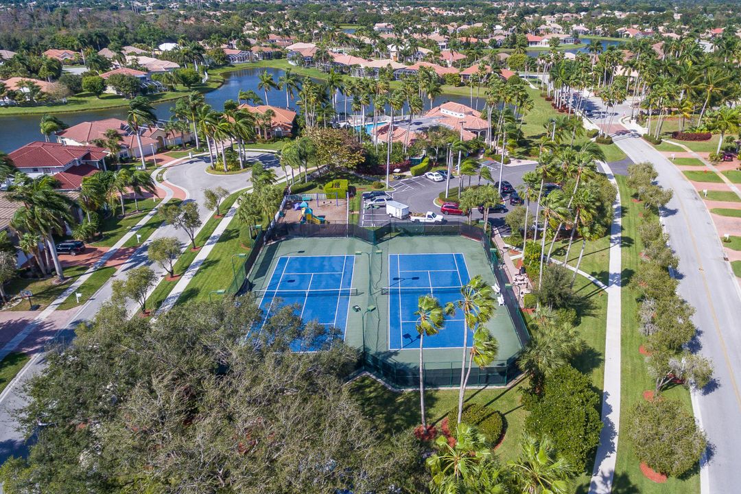 Active With Contract: $6,500 (4 beds, 3 baths, 2770 Square Feet)