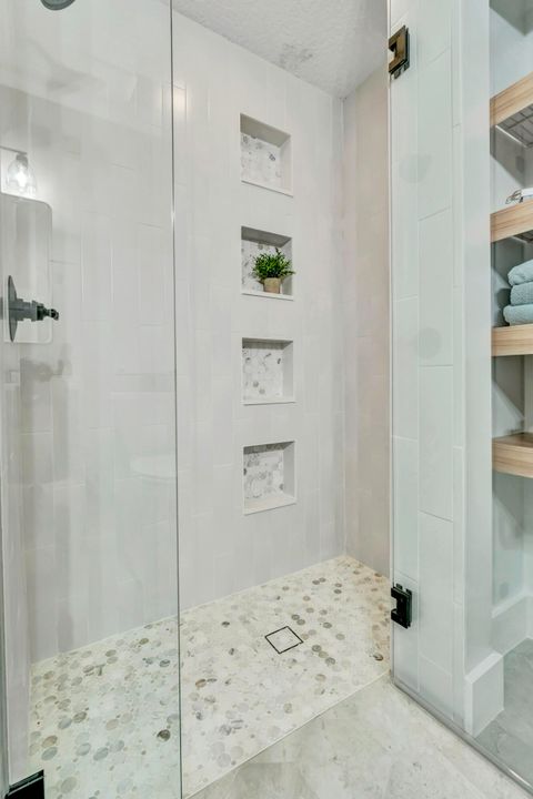 For Sale: $2,950,000 (4 beds, 5 baths, 3703 Square Feet)