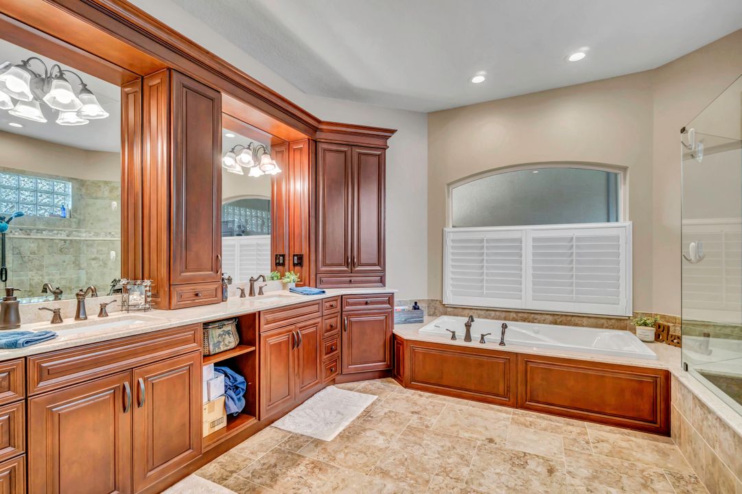 For Sale: $2,950,000 (4 beds, 5 baths, 3703 Square Feet)