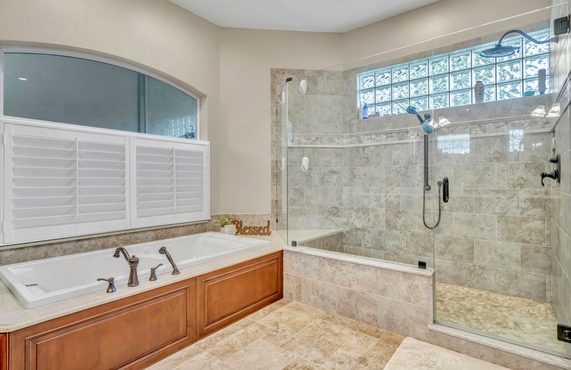 For Sale: $2,950,000 (4 beds, 5 baths, 3703 Square Feet)