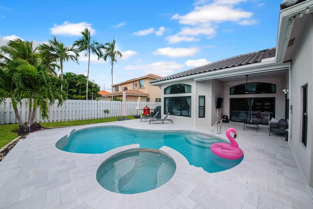 待售: $949,995 (4 贝兹, 2 浴室, 2381 平方英尺)