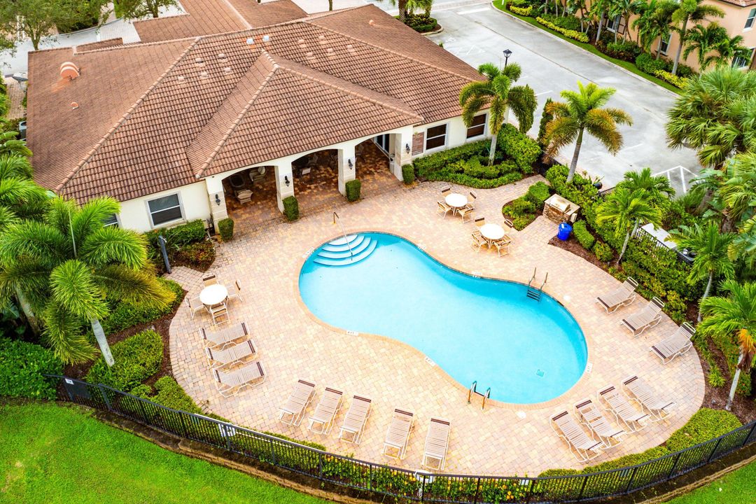 For Sale: $494,000 (3 beds, 2 baths, 2278 Square Feet)