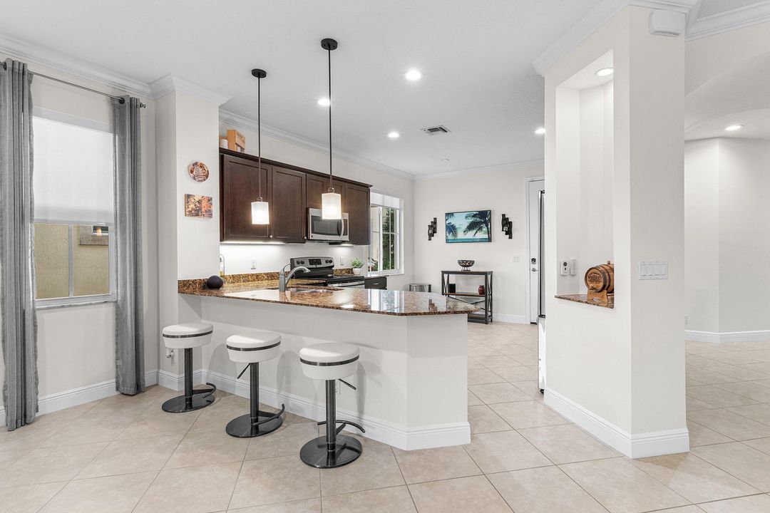 For Sale: $494,000 (3 beds, 2 baths, 2278 Square Feet)