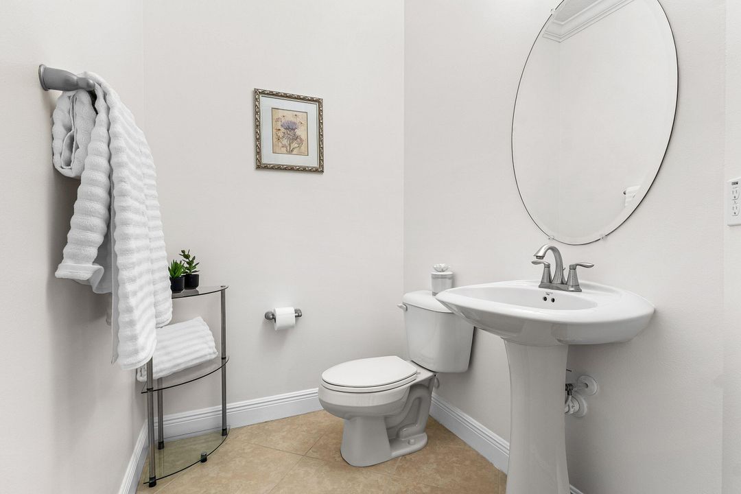 For Sale: $494,000 (3 beds, 2 baths, 2278 Square Feet)