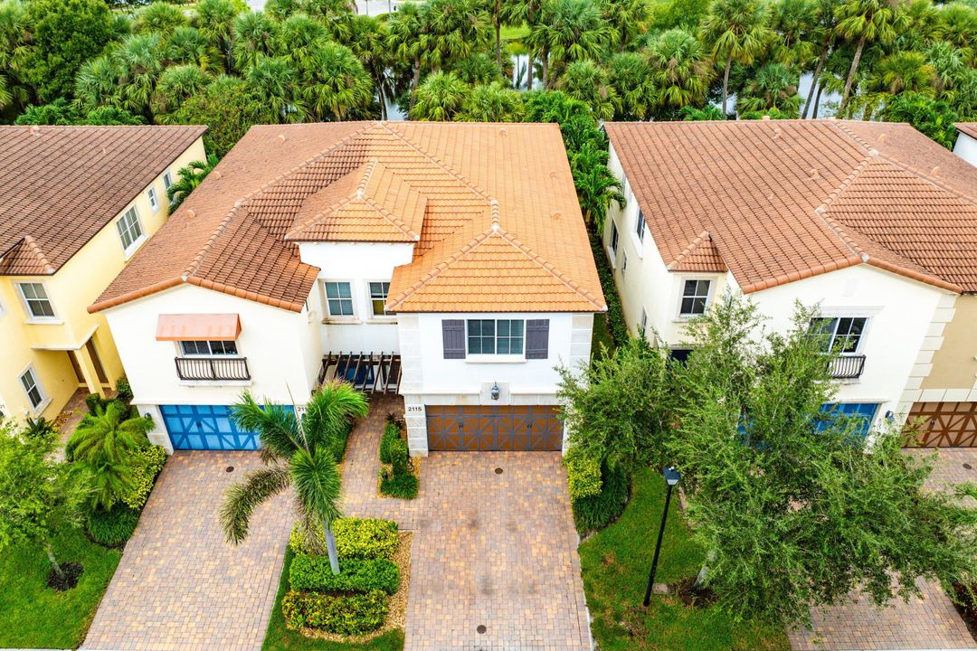 For Sale: $494,000 (3 beds, 2 baths, 2278 Square Feet)