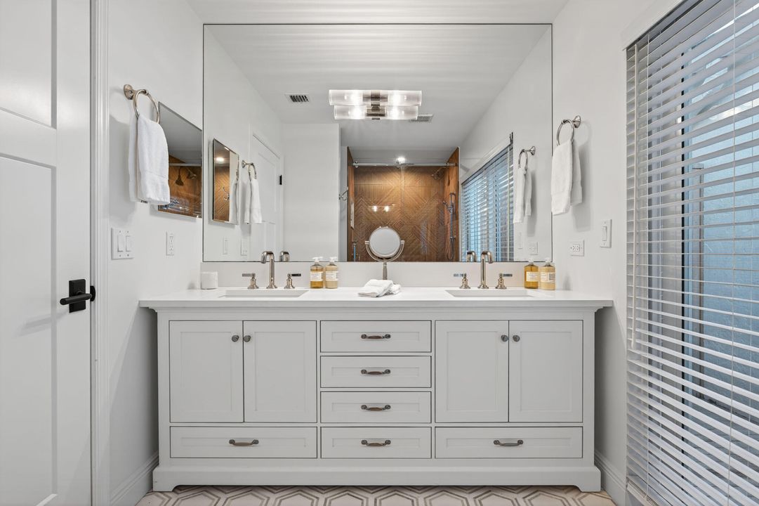 En Renta: $10,000 (3 camas, 2 baños, 2257 Pies cuadrados)