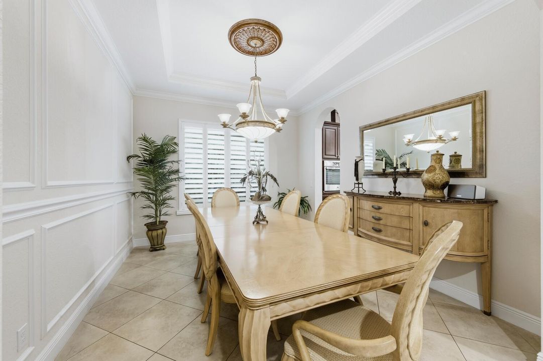 For Sale: $1,500,000 (5 beds, 4 baths, 4016 Square Feet)