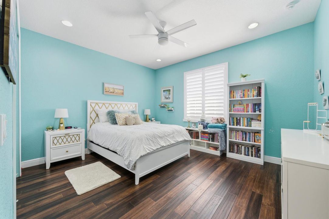 For Sale: $1,500,000 (5 beds, 4 baths, 4016 Square Feet)