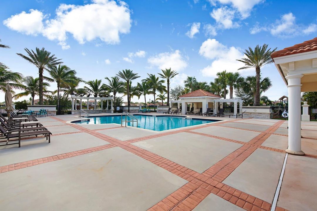 For Sale: $1,500,000 (5 beds, 4 baths, 4016 Square Feet)