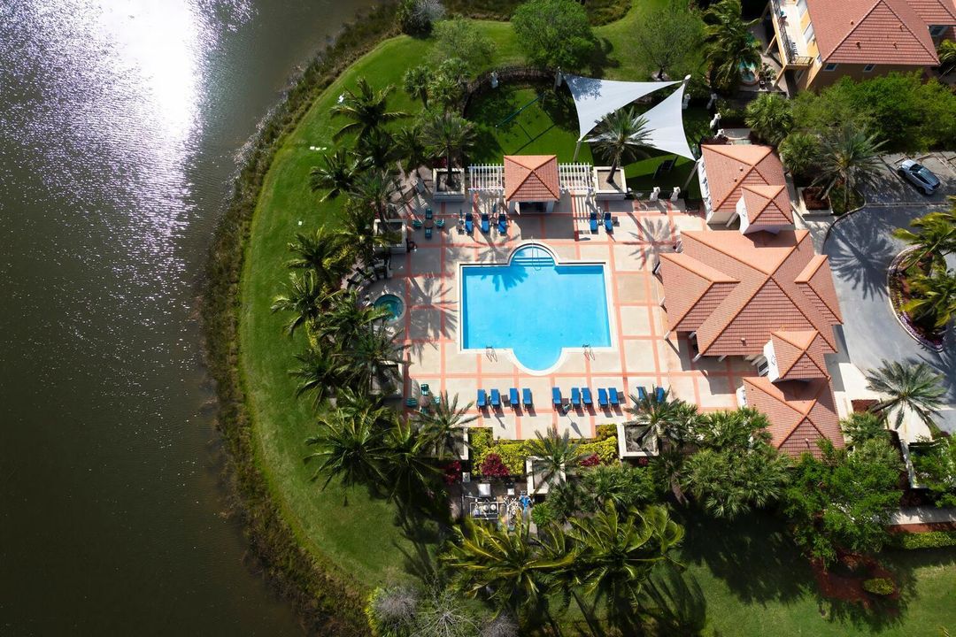 For Sale: $1,500,000 (5 beds, 4 baths, 4016 Square Feet)