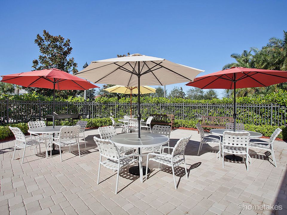 For Sale: $345,000 (2 beds, 2 baths, 1742 Square Feet)