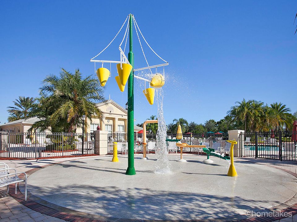 For Sale: $345,000 (2 beds, 2 baths, 1742 Square Feet)