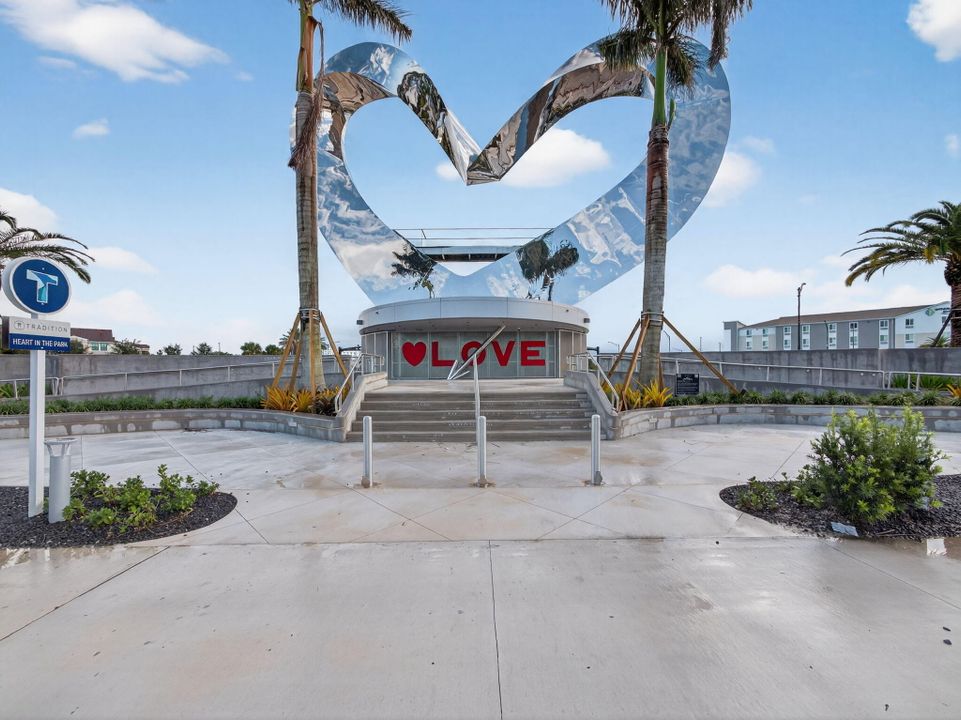 For Sale: $345,000 (2 beds, 2 baths, 1742 Square Feet)