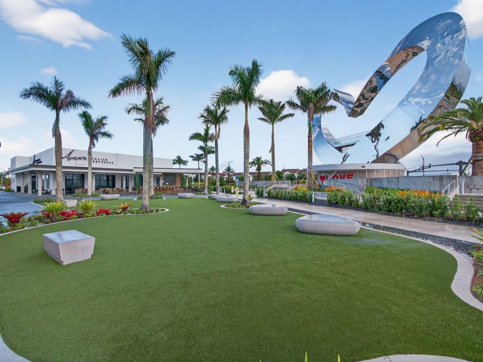 For Sale: $345,000 (2 beds, 2 baths, 1742 Square Feet)