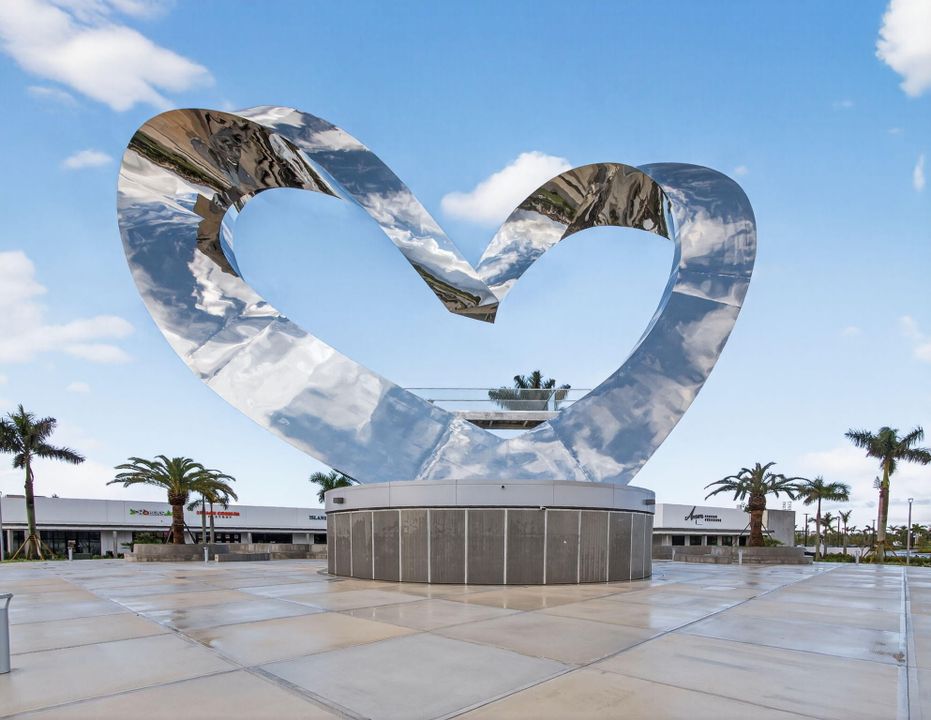 For Sale: $345,000 (2 beds, 2 baths, 1742 Square Feet)