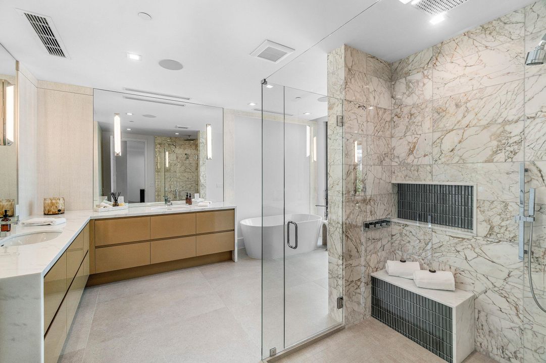 待售: $5,850,000 (5 贝兹, 5 浴室, 4942 平方英尺)