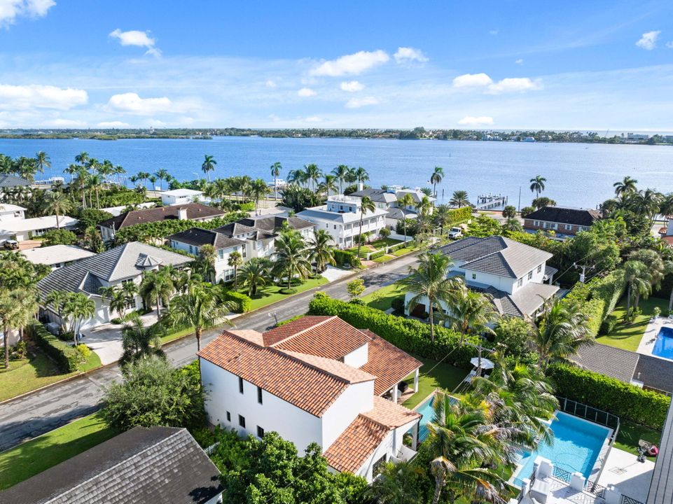 En Venta: $5,700,000 (4 camas, 3 baños, 2947 Pies cuadrados)