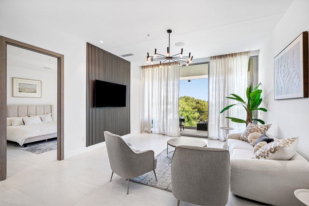 For Sale: $1,450,000 (2 beds, 2 baths, 1393 Square Feet)