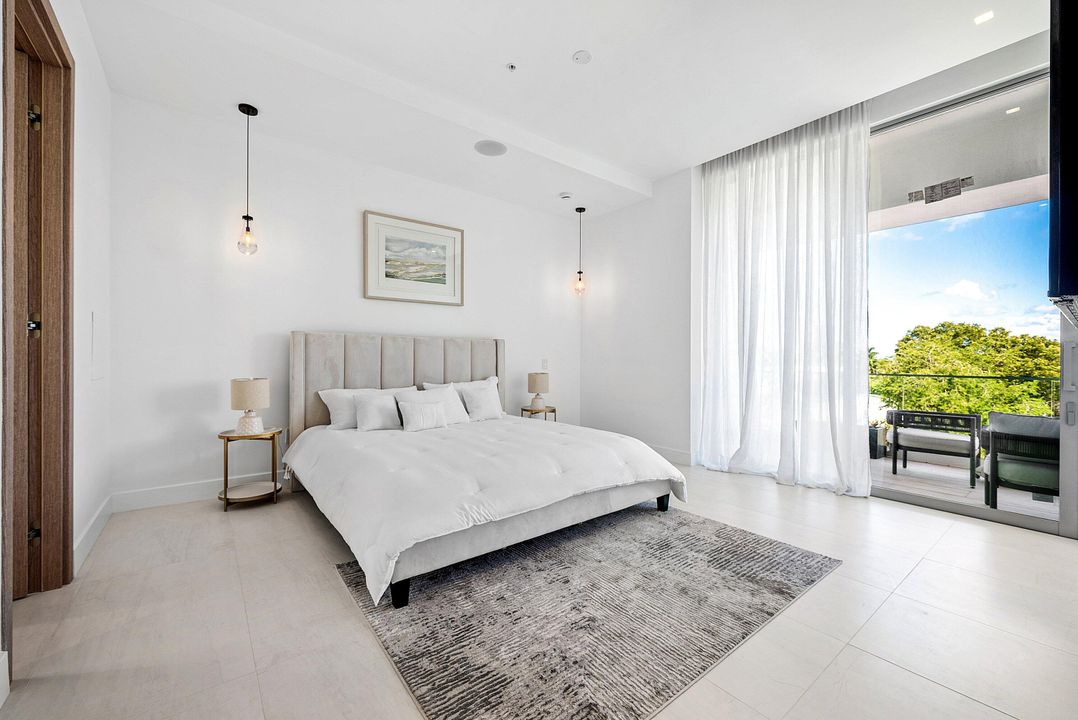 For Sale: $1,450,000 (2 beds, 2 baths, 1393 Square Feet)