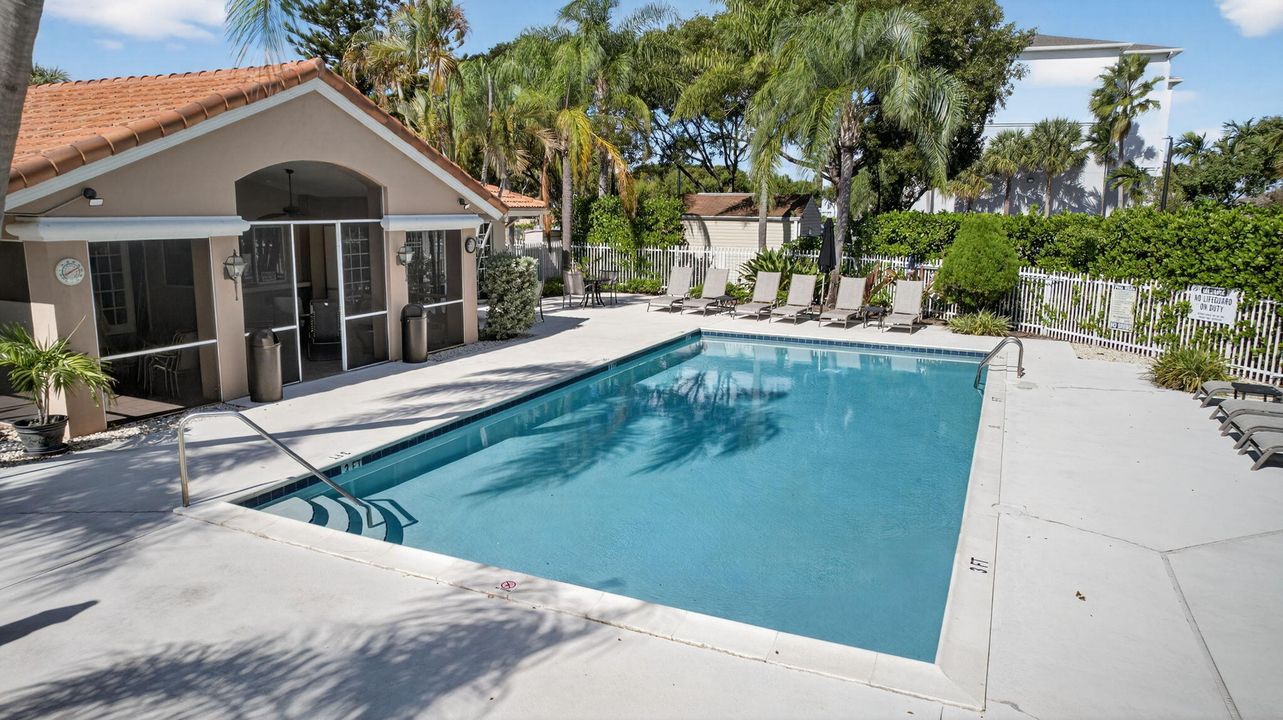 En Venta: $236,500 (2 camas, 2 baños, 770 Pies cuadrados)