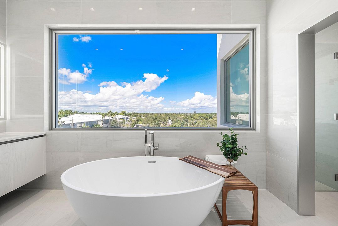 На продажу: $2,995,000 (3 спален, 3 ванн, 2850 Квадратных фут)