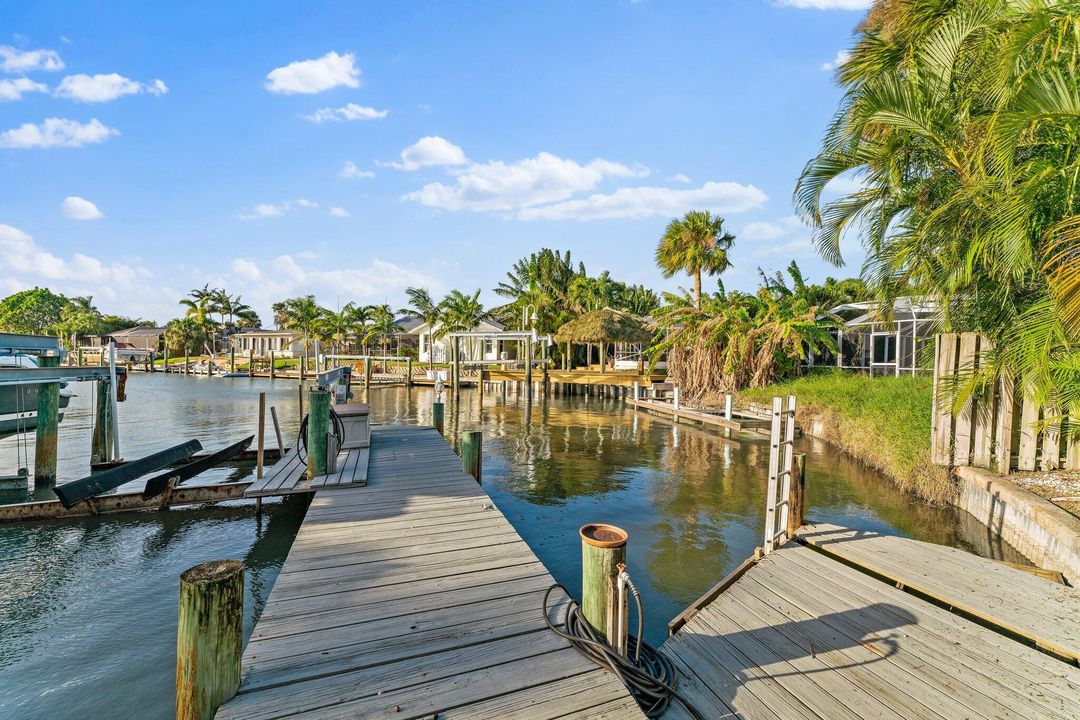 待售: $919,950 (3 贝兹, 2 浴室, 2007 平方英尺)