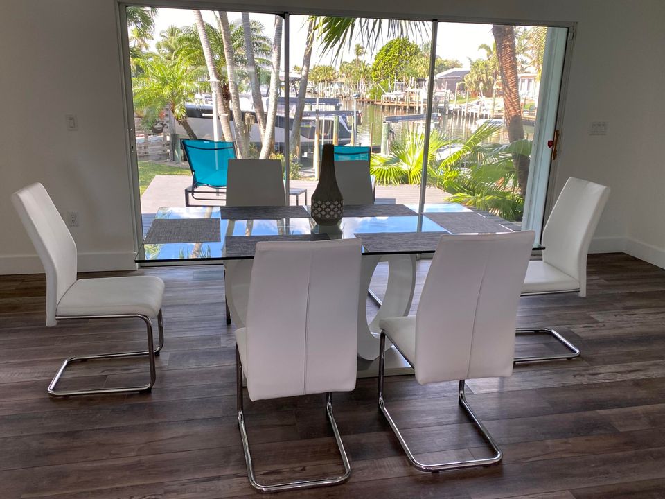 待售: $919,950 (3 贝兹, 2 浴室, 2007 平方英尺)