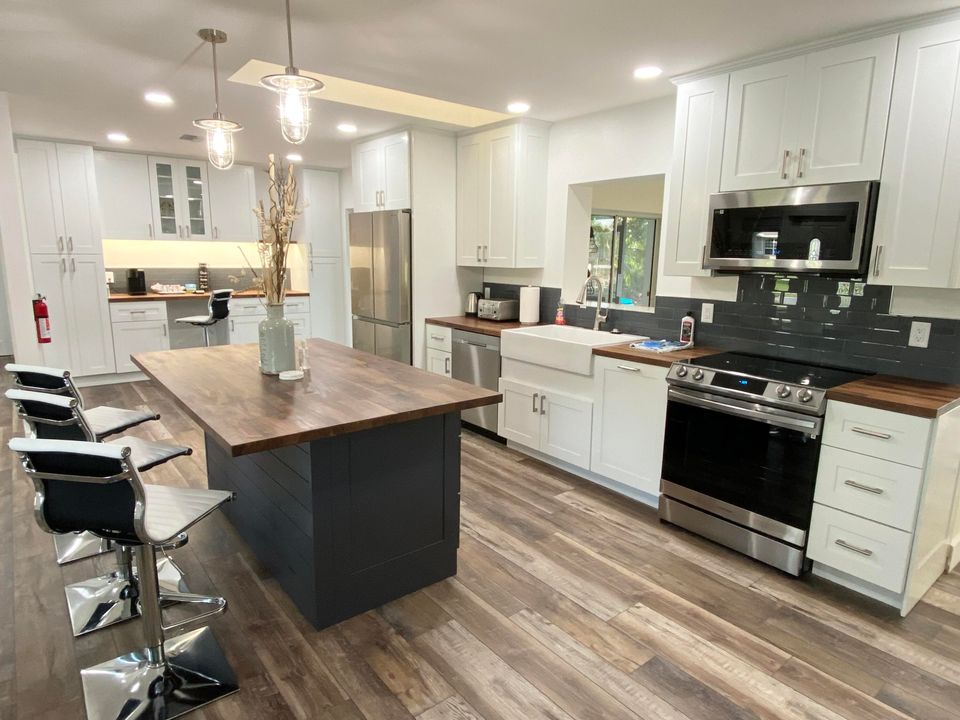 待售: $919,950 (3 贝兹, 2 浴室, 2007 平方英尺)