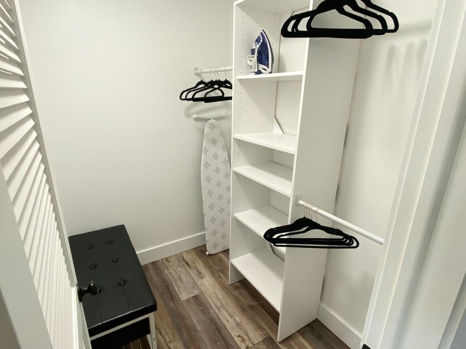 待售: $919,950 (3 贝兹, 2 浴室, 2007 平方英尺)